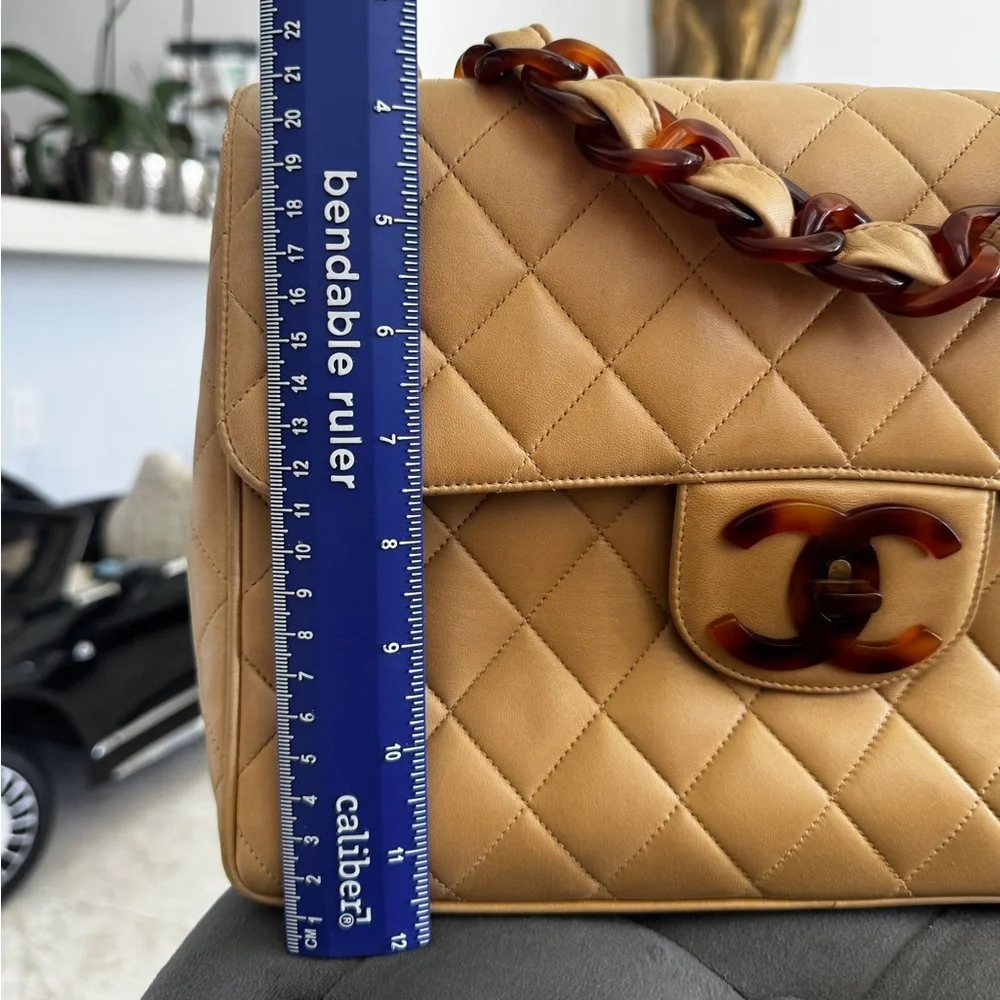 LOT 1287 JUMBO Tortoiseshell chain shoulder strap CHANEL vintage XL CC